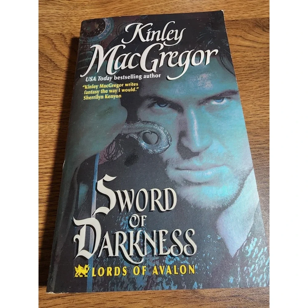 Sword of Darkness by Kinley MacGregor (2006, Mass Market)